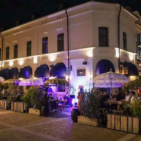 Acsa Inn Craiova Exterior photo