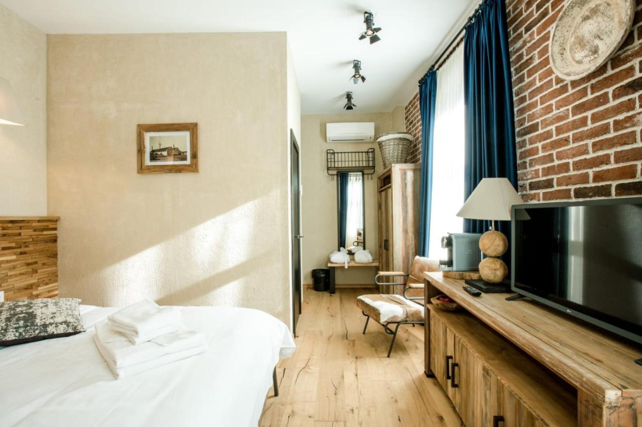 Acsa Inn Craiova Exterior photo